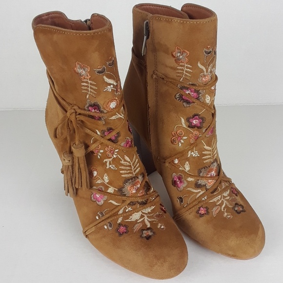 Sam Edelman Shoes - Sam Edelman Embroidery Booties  Size 6